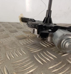 Moteur essuie glace arriere RENAULT CLIO 5 Photo n°4