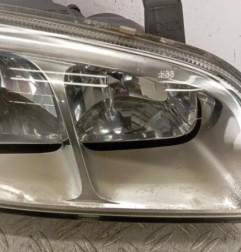 Optique avant principal droit (feux)(phare) TOYOTA RAV4 1