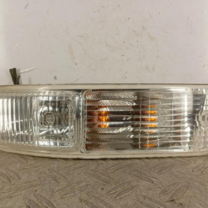 Optique avant secondaire droit (feux)(clignotant) TOYOTA RAV4 1
