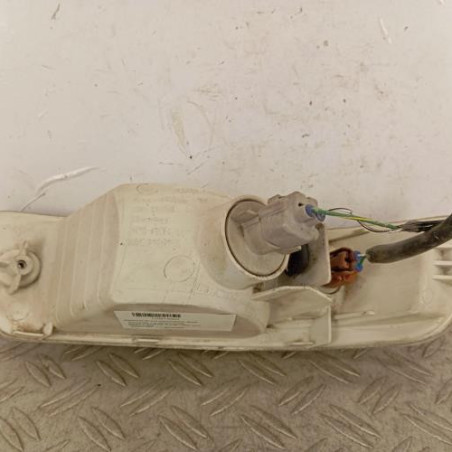 Optique avant secondaire droit (feux)(clignotant) TOYOTA RAV4 1