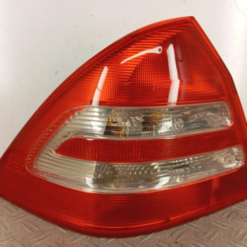 Feu arriere principal gauche (feux) MERCEDES CLASSE C 203
