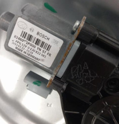 Leve vitre electrique avant droit HYUNDAI IX 20 Photo n°4