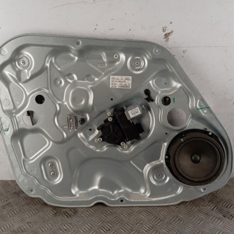 Leve vitre electrique avant gauche HYUNDAI IX 20