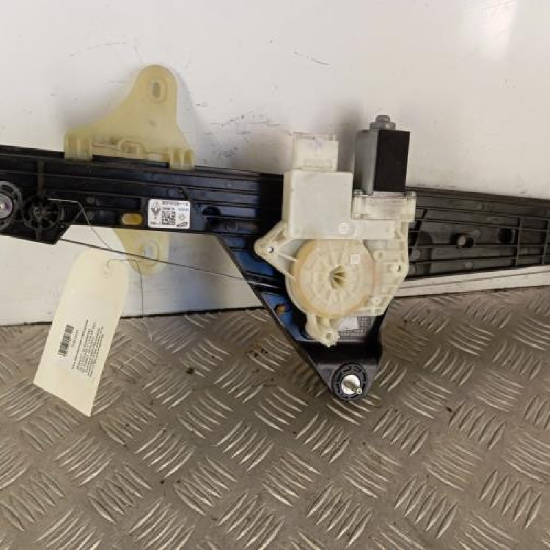 Leve vitre electrique avant gauche RENAULT CLIO 5