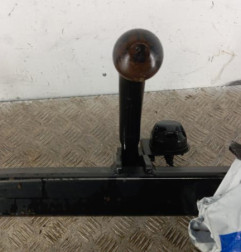 Attelage (boule de remorquage) PEUGEOT 208 1 Photo n°4