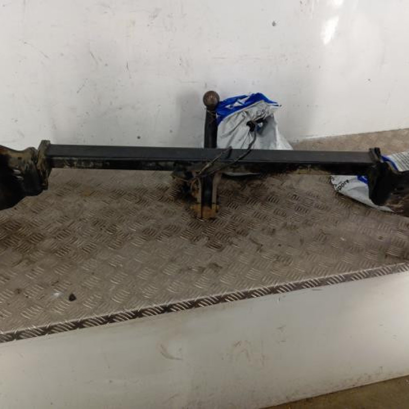 Attelage (boule de remorquage) PEUGEOT 308 2 SW