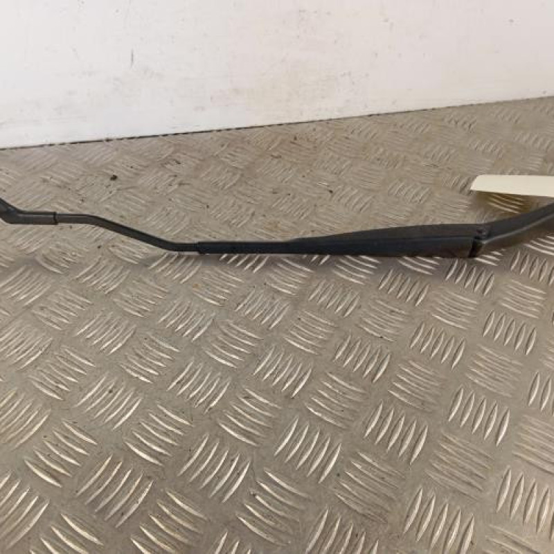 Bras essuie glace avant gauche RENAULT CLIO 5