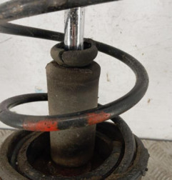 Amortisseur avant droit RENAULT CLIO 2