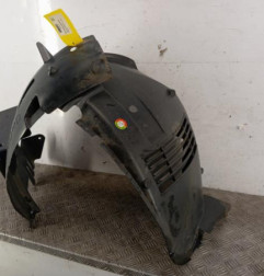 Pare boue avant droit OPEL VIVARO 2