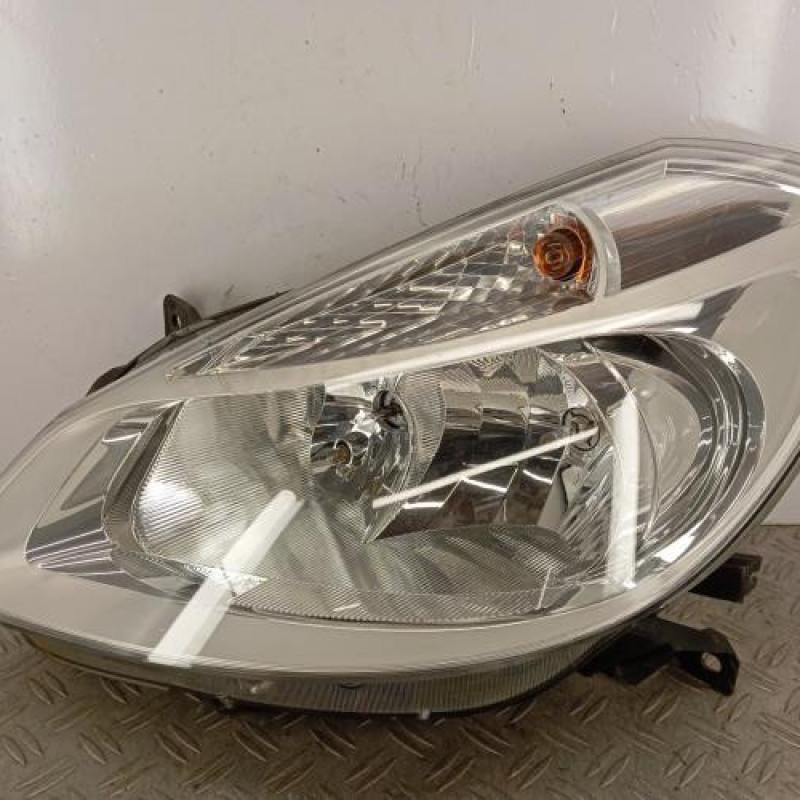 Optique avant principal gauche (feux)(phare) RENAULT CLIO 3